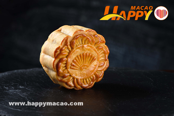 Mandarin_Oriental_Macau_Homemade_Mooncake_Cameo01