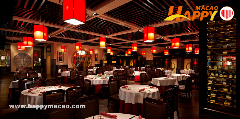 Dynasty_8-Main_dining_area_Panorama_low_res_1