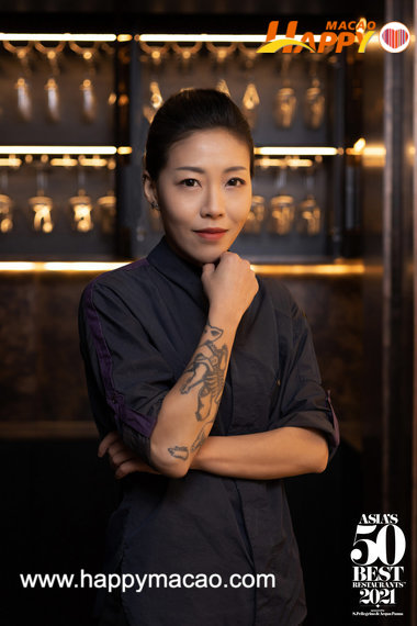 Asias_Best_Female_Chef_-_DeAille_Tam_1_1