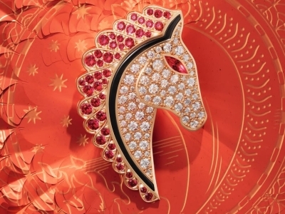 BVLGARI 以一系列限量版慶祝馬到功成