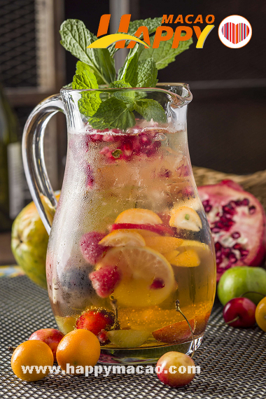 Alzina_-_White_Sangria_1