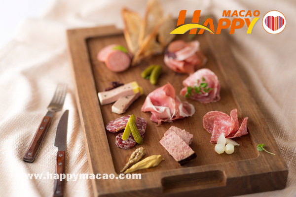 Artisanal_French_Cured_Meat_Platter_