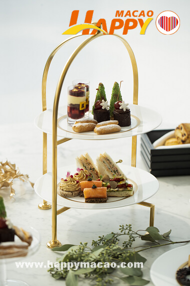 The_Murray-Christmas_Festive-Afternoon_Tea_close_up