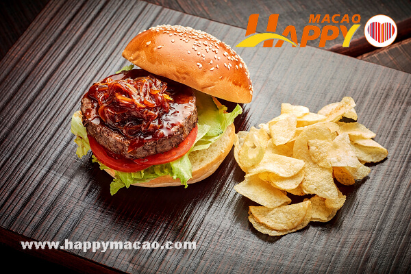 Teriyaki_Beef_Burger_1