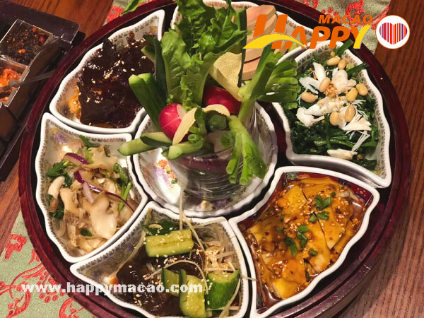 50220990_2578787295495245_2082143215309291520_n_1