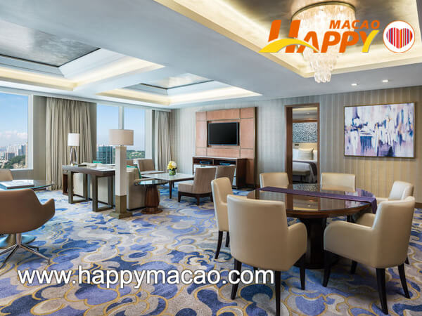 Empire_Suite_Living_Room_1_1_1