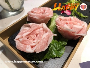 一人一鍋也浪漫鮮湯火鍋藍波斯菊